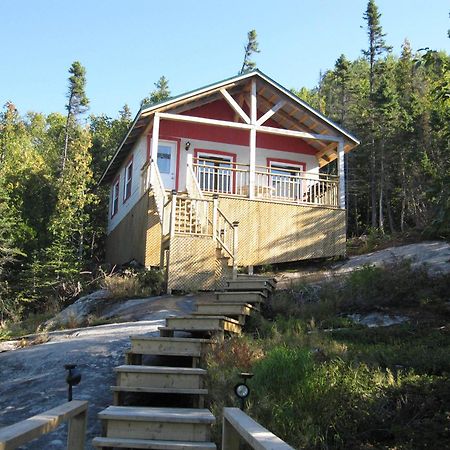 Chalet De La Montagne Tadoussac Exterior foto