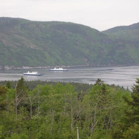 Chalet De La Montagne Tadoussac Exterior foto