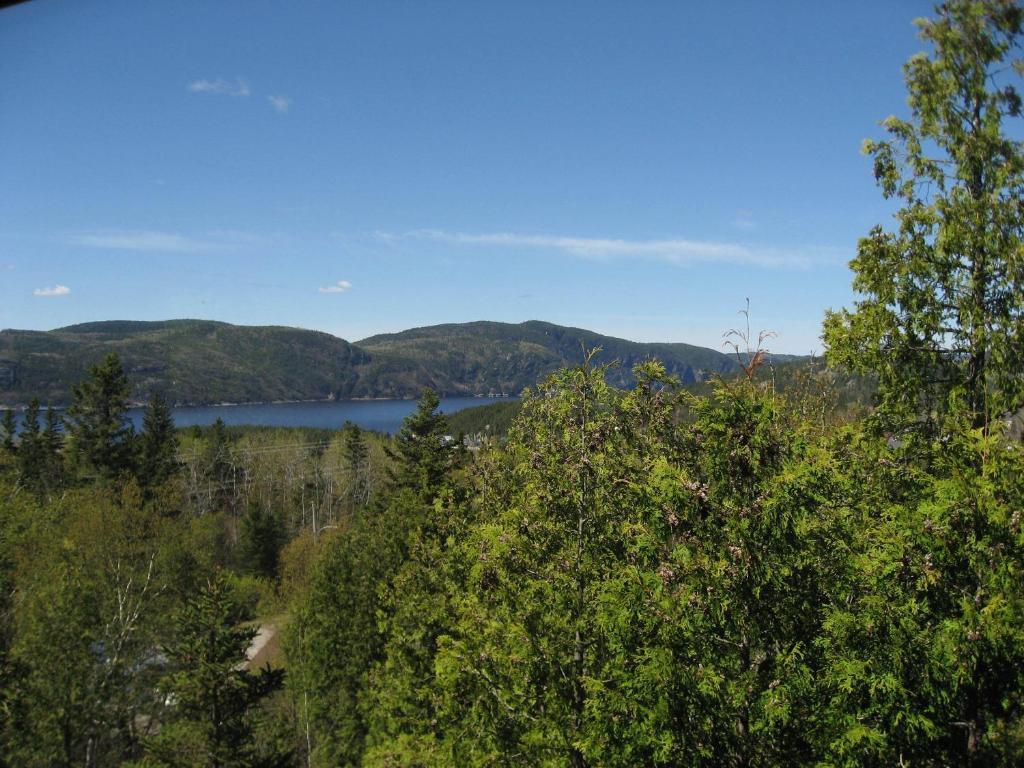 Chalet De La Montagne Tadoussac Exterior foto