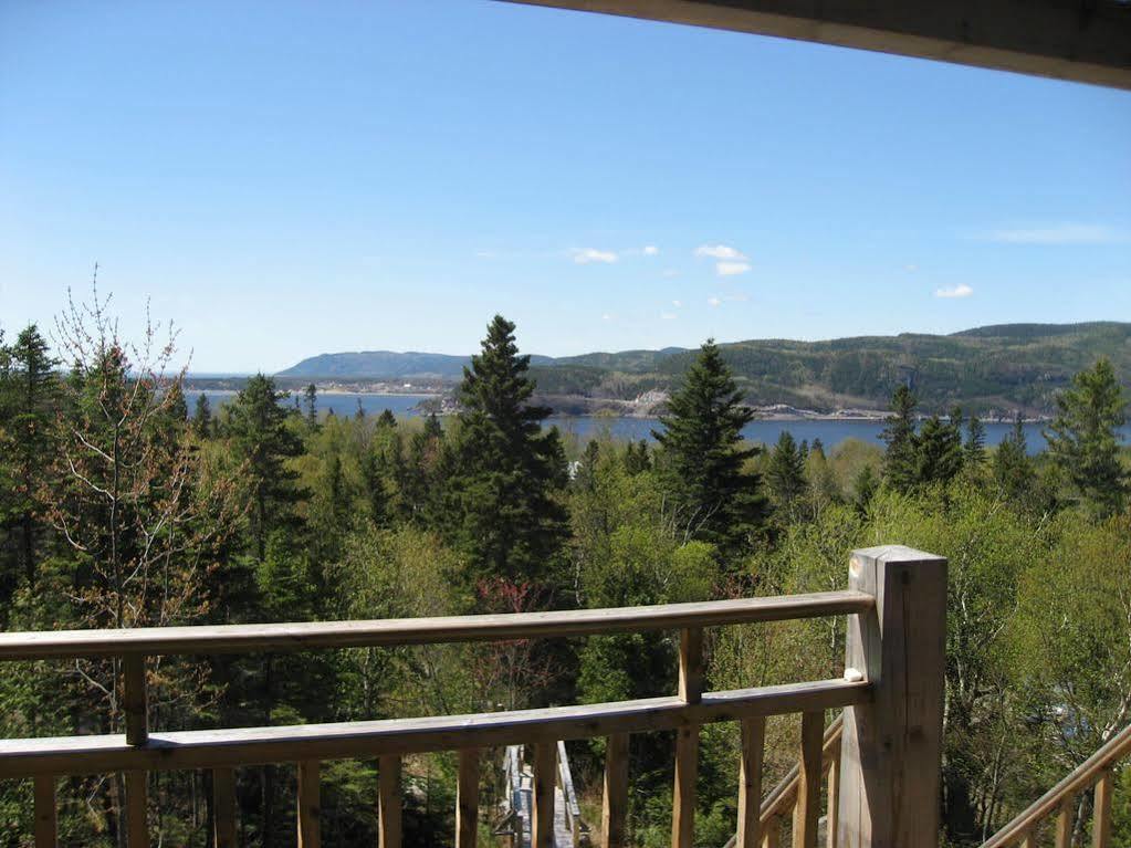 Chalet De La Montagne Tadoussac Exterior foto